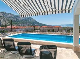 6 Bedroom Awesome Home In Omis