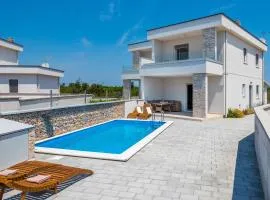 Nice Home In Sibenik With Kitchen