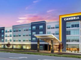 Cambria Hotel Davenport Quad Cities, hotel na may pool sa Bettendorf