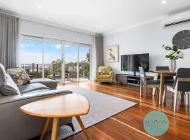 Stylish Sophistication with Leafy Newcastle Views!