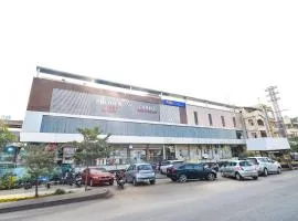 FabHotel SRS Grand - Gandi Maisamma Near Mahindra University