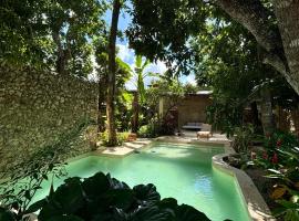 Casona Tres Culturas, hotel a Izamal