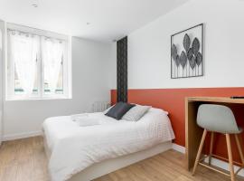 STUDIOS cosy au centre-ville quartier Jaurès et Saint-Martin, hotelli kohteessa Brest