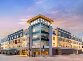 Cambria Hotel Milwaukee Downtown、ミルウォーキーのホテル