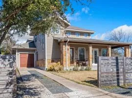 Bright Modern 3 Bedroom House in Hip East Austin