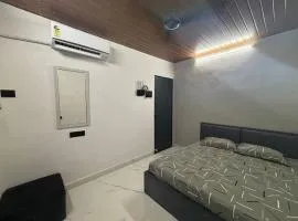 #4 Ensuite Cozy Place - Hub of Mumbai