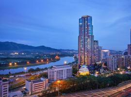 Four Points by Sheraton Shenzhen, hôtel à Shenzhen (Futian)