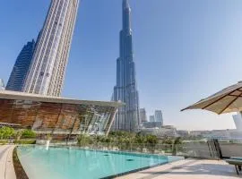 Knokey Luxury 1BR Apartments - 5 min walk to Burj Khalifa & Dubai Mall & Dubai Fountain