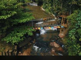 Nature Stay - private waterstream and pool, pensiune agroturistică din Chikmagalūr