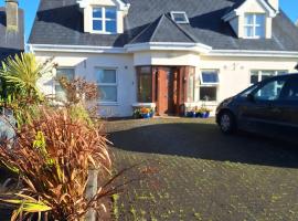 Beautiful Double ensuite in Listowel Kerry, отель в городе Листоуэл