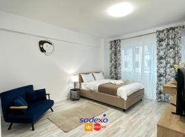 Luxury COZY Suites & Studios at Unirea Towers, отель в Яссах