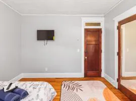 Private rooms in Detroit - close to hospitals