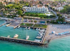 Vision Hotel: Peschiera del Garda şehrinde bir otel