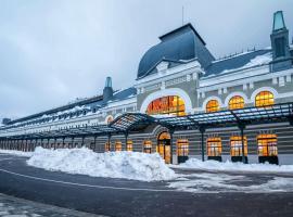 Canfranc Estación, a Royal Hideaway Hotel - Gran Lujo，坎弗朗克伊斯坦奇的滑雪度假村