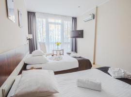 Holiday Beach Budapest Wellness Hotel with Sauna Park, hotel a Budapest