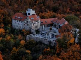 Burghotel Scharfenstein, готель у місті Leinefelde