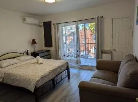 Comfy apartment close to Metro with self check in