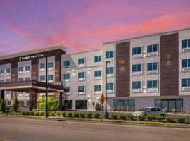 Comfort Inn & Suites, hotel u gradu 'Clarksville'