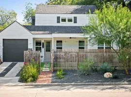 2BR Bungalow Near Lady Bird Lake & Rainey Street