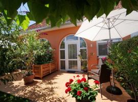 Villa Viola Spa&Garden, спа-готель у місті Дьюла