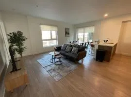 Modern Retreat in Koreatown - Perfect for Your LA Stay!