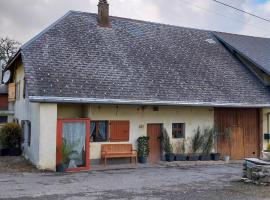 Vers La Grange, casa vacacional en Arbusigny