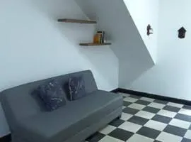 Apartamento Amoblado amplio y confortable, excelente ubicación "MELAO"