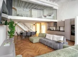 Loft moderno vista centro città J House