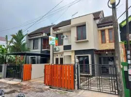 Homestay Syariah Dekat Monjali dan Jogja City Mall by Simply Homy