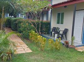 Airee Mini House, hostel in Bang Tao Beach