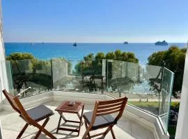 Enaerios Stunning Seaview Luxury Apartment