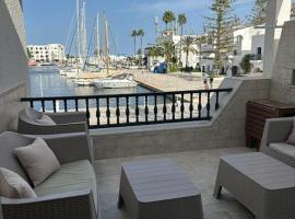 Appartement luxe avec vue sur le port de Kantaoui, hotel u gradu 'Port El Kantaoui'