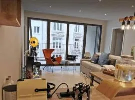 Beautiful 1 bedroom flat w terrace&parking-75M