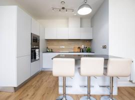 Deluxe Seaview Apartment, acomodação com cozinha em Dún Laoghaire