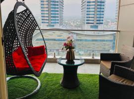 Elysium Luxury Serviced Apartments Facing Centaurus Mall Islamabad、イスラマバードのアパートメント