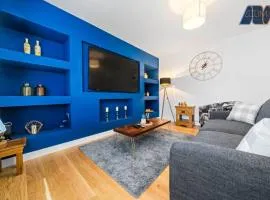 Stylish 2 Bed Home with Garden