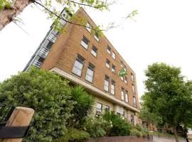 YHA London Thameside