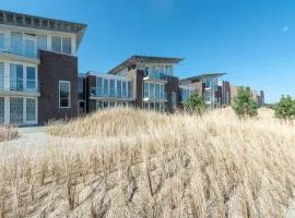 Beachside Apartment at foot of dunes