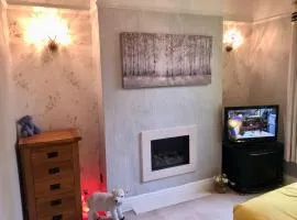 Cheerful 2 bedroom town house in Lancashire