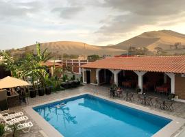 Huacachina Desert House, מלון באיקה