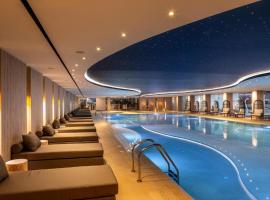 The HEALTHY Stay-Padel, Pool&Fitness, hotel u Aja Napi