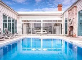 Ocean Beach House Sorrento - Luxury with Heated Pool and Spa