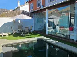 Chalet con Piscina y Parking gratis