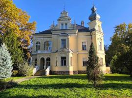 THANHOFFER - HORTHY Villa, villa i Siófok