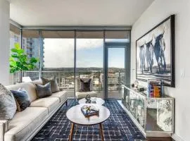 2 bedroom Unique luxurious space downtown