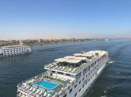 Royal Cruise Aswan to Luxor 3 Night, khách sạn ở East bank, Luxor