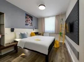 SleepinRoomz Hotel