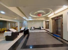 Super Hotel O Happy Homely Stay Near Pune Airport, hotel i Khadki