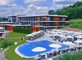 Odyssey ClubHotel Wellness & SPA Adults Only, отель в Кельце