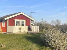 Awesome Home In Borgholm With Wifi